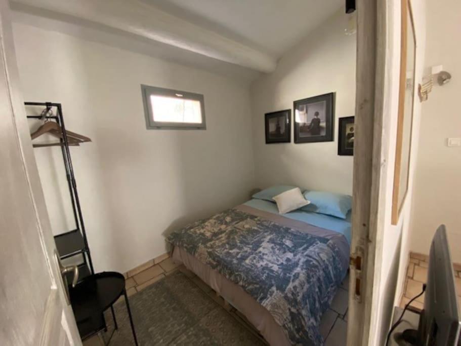 Apartamento Dans Un Ancien Atelier De Potier Saint-Quentin-la-Poterie Exterior foto